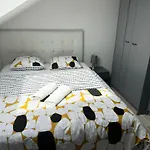 Apartment Bes,, Attique Neuf Avec Confort *