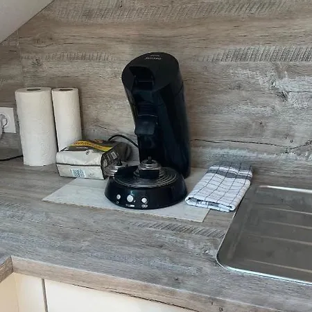 Bes,, Attique Neuf Avec Confort 아파트 *