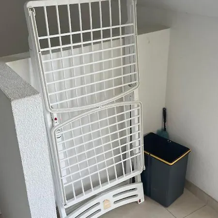 Bes Apartment,, Attique Neuf Avec Confort