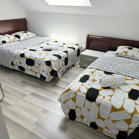 Bes Apartment,, Attique Neuf Avec Confort Daire