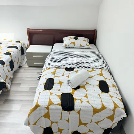 Apartment Bes,, Attique Neuf Avec Confort