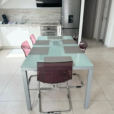 Bes,, Attique Neuf Avec Confort * 비텐하임