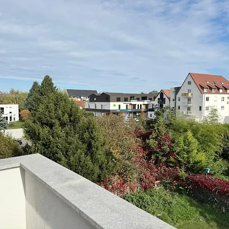Bes,, Attique Neuf Avec Confort Apartment