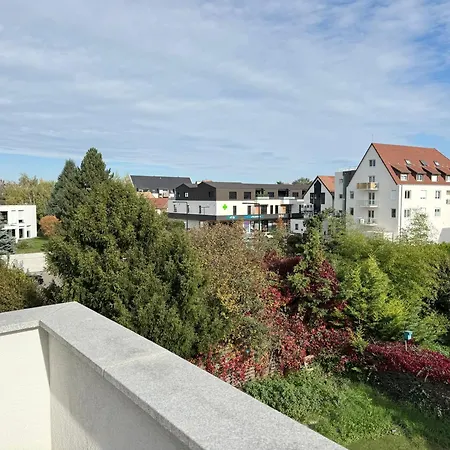 Bes Premium - 90 M2, Clim, Terrasse, Parking, Netflix Apartment