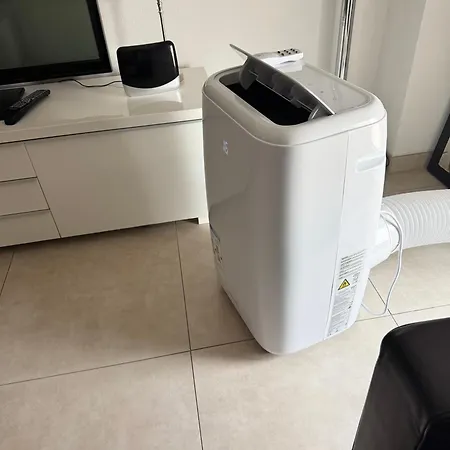 Bes Apartment,, Attique Neuf Avec Confort *