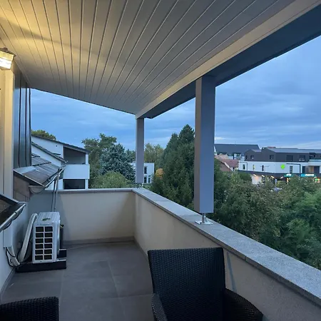 Bes Premium - 90 M2, Clim, Terrasse, Parking, Netflix Apartamento