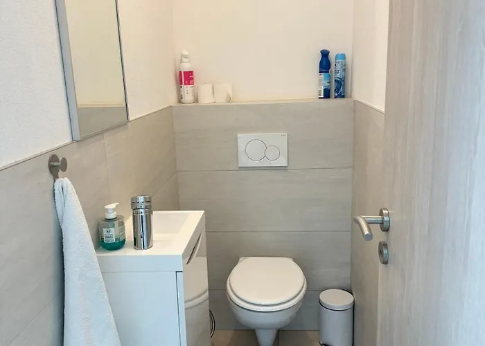 Bes,, Attique Neuf Avec Confort *