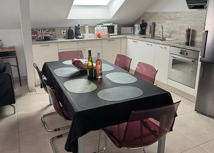 Bes,, Attique Neuf Avec Confort *